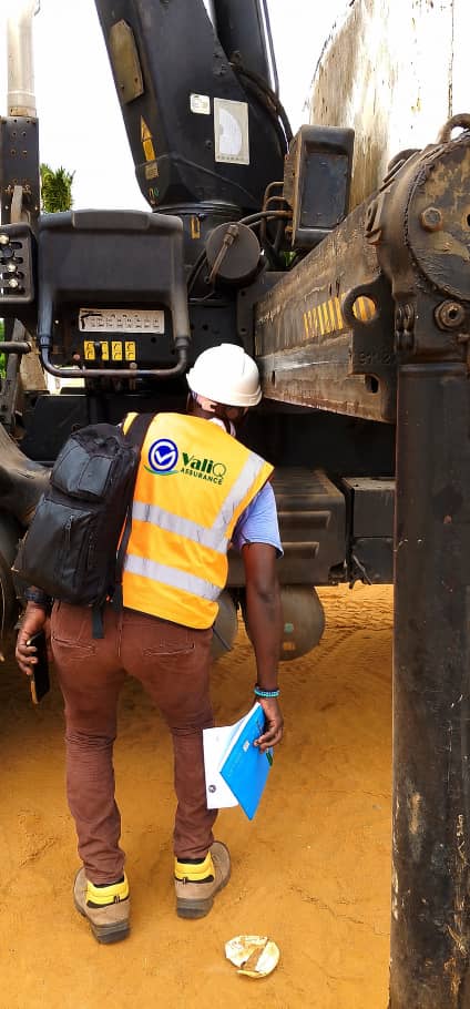 Technical inspection of heavy industrial equipment